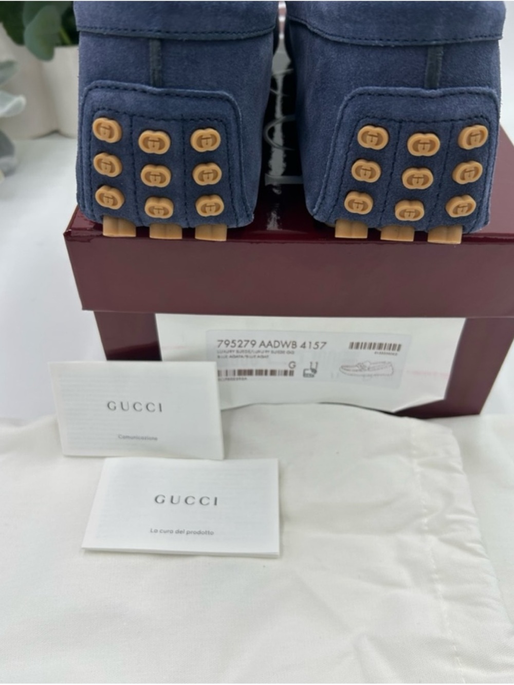 Gucci, GG embossed suede Driver loafers size 9 fits
10US made in Italy - Picture 3 of 6